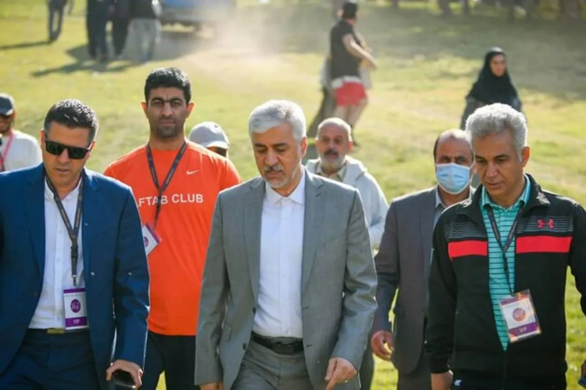 سجادی: حق دوومیدانی این نیست
